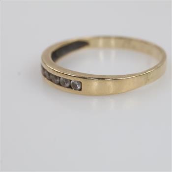 14kt Gold Clear Stone Band