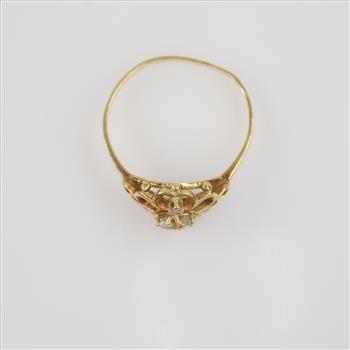 14kt Gold Clear Stone Filigree Ring