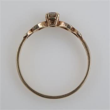 14kt Gold Clear Stone Heart Ring