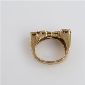 14kt Gold Clear Stone Name Ring