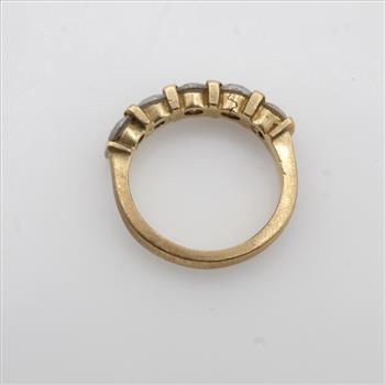 14kt Gold Clear Stone Ring