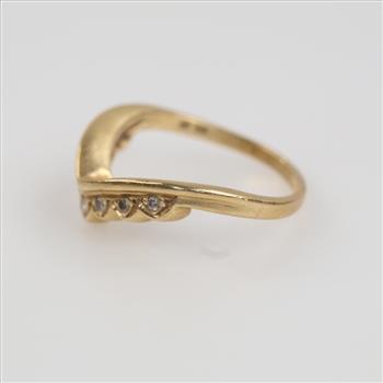 14kt Gold Clear Stone Ring