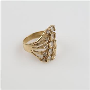 14kt Gold Clear Stone Ring