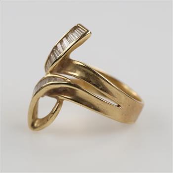 14kt Gold Clear Stone Ring