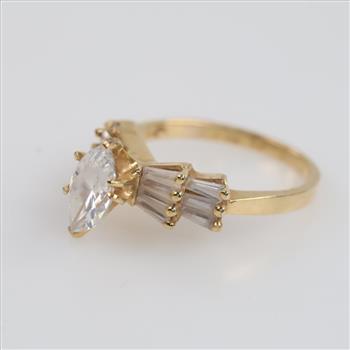 14kt Gold Clear Stone Ring