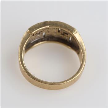 14kt Gold Clear Stone Ring