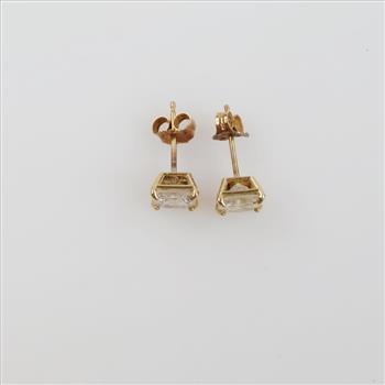 14kt Gold Clear Stone Square Stud Earrings