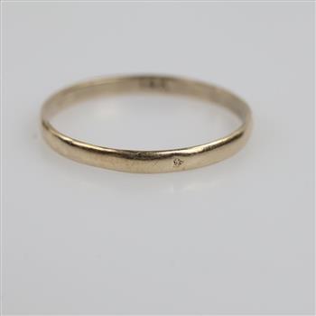 14kt Gold Delicate Band