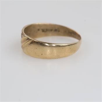 14kt Gold Diamond Accent Ring