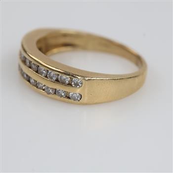 14kt Gold Diamond Accent Ring