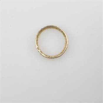 14kt Gold Diamond Circle Pendant