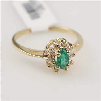 14kt Gold Diamond Green Stone Ring
