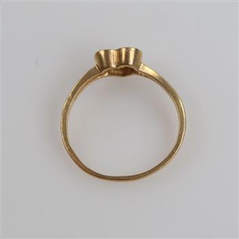 14kt Gold Diamond Heart Ring