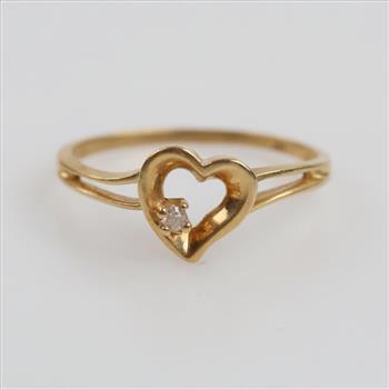 14kt Gold Diamond Heart Ring