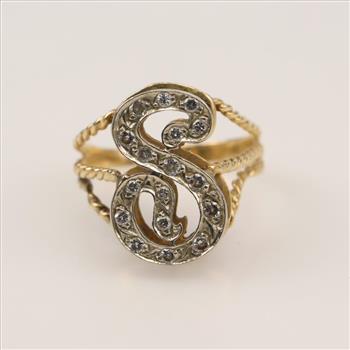 14kt Gold Diamond Letter Ring