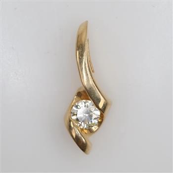 14kt Gold Diamond Pendant