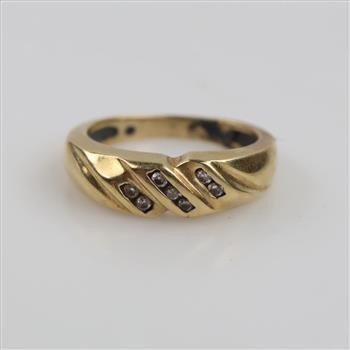14kt Gold Diamond Ring