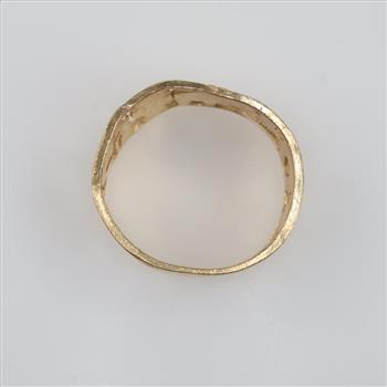 14kt Gold Engraved Band