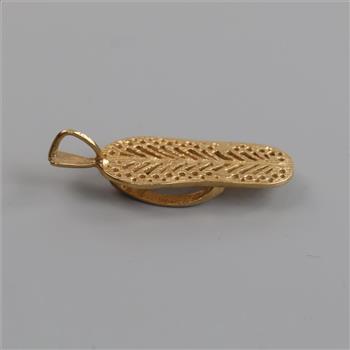 14kt Gold Filigree Flip-flop Pendant