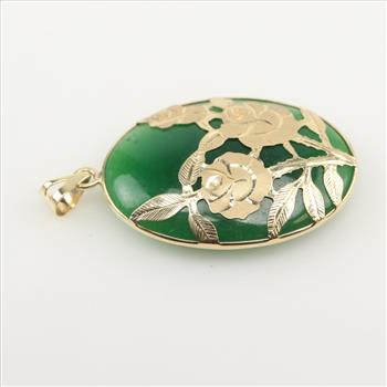 14kt Gold Flower Jadeite Pendant