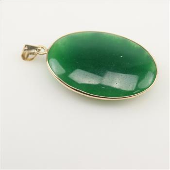 14kt Gold Flower Jadeite Pendant