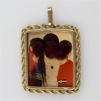 14kt Gold Frame Pendant