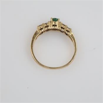 14kt Gold Green Emerald Diamond Accent Ring
