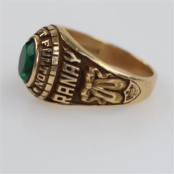14kt Gold Green Stone Class Ring