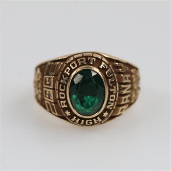 14kt Gold Green Stone Class Ring