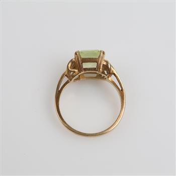 14kt Gold Green Stone Clear Stone Accent Ring