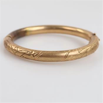14kt Gold Hollow Bangle