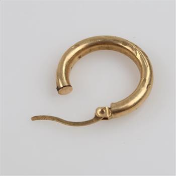 14kt Gold Hollow Hoop Earring