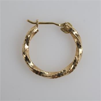 14kt Gold Hollow Hoop Earring