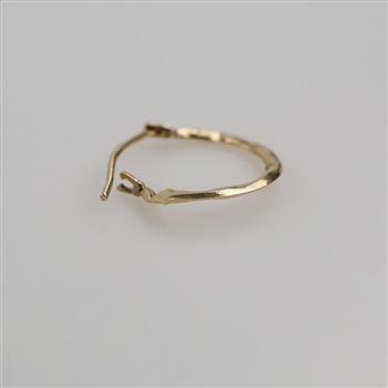 14kt Gold Hollow Hoop Earring