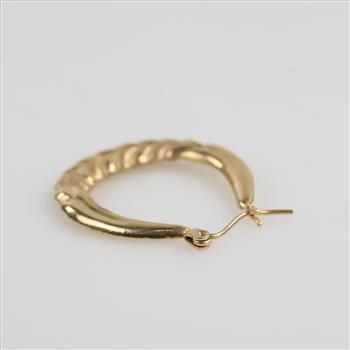 14kt Gold Hollow Hoop Earring