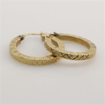 14kt Gold Hollow Hoop Earrings