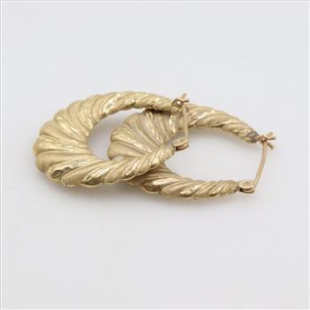 14kt Gold Hollow Hoop Earrings