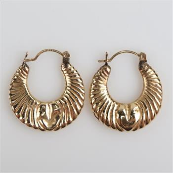 14kt Gold Hollow Hoop Earrings
