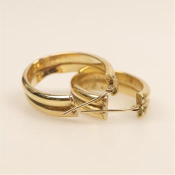 14kt Gold Hollow Hoop Earrings