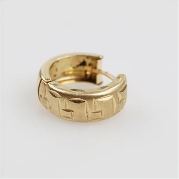 14kt Gold Huggie Hoop Earring