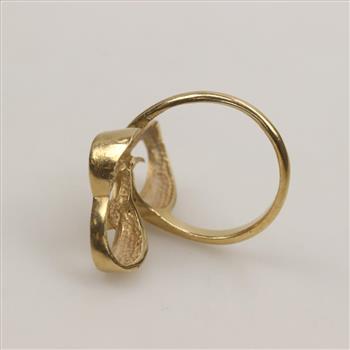 14kt Gold Letter C Ring