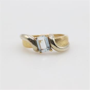 14kt Gold Light Blue Stone Ring