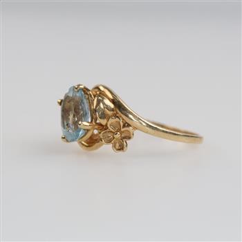 14kt Gold Light Blue Topaz Flower Ring