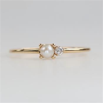 14kt Gold Pearl Diamond Accent Ring