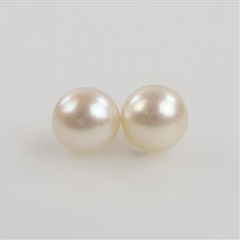 14kt Gold Pearl Earrings