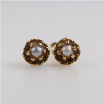 14kt Gold Pearl Earrings