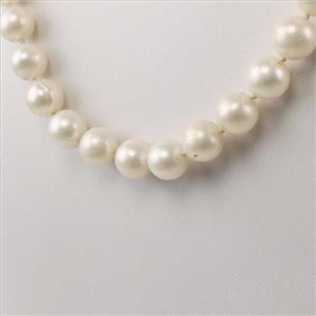 14kt Gold Pearl Necklace