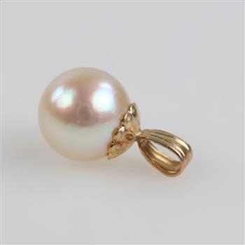 14kt Gold Pearl Pendant