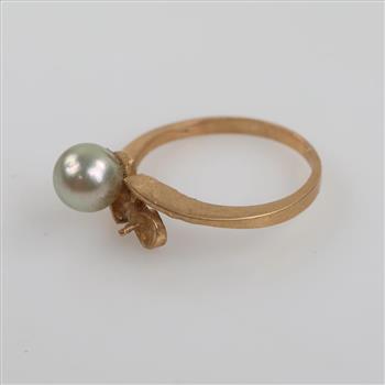 14kt Gold Pearl Ring