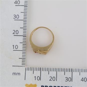 14kt Gold Pink Stone Ring